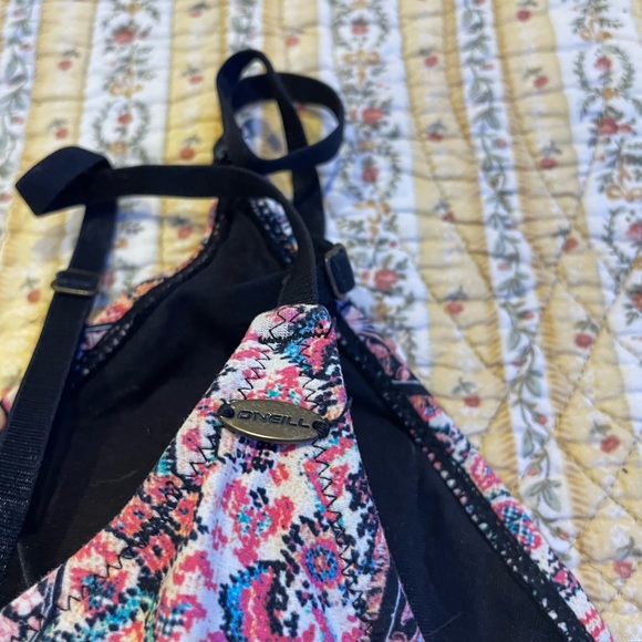 ONEIL bikini top - Picture 1 of 2
